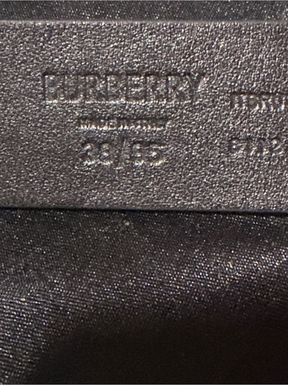 Burberry Reversible Knight Belt Size 95 cm/ 38 in Color Black & Beige - Picture 5 of 5